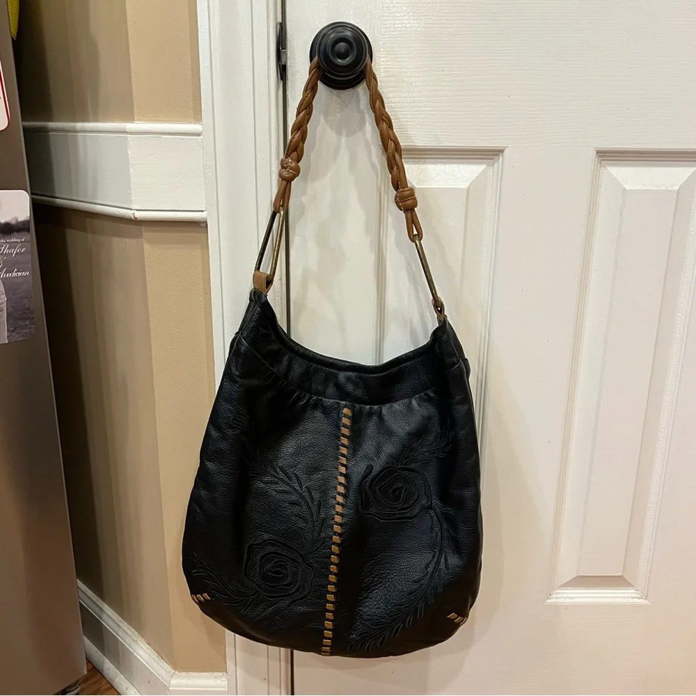 MUXO by Camila Alves RARE Large Leather Bag Color BLACK/BROWN Embroidered EUC